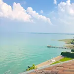 Sirmione Stella On The Lake With Private Beach