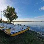 Casa Vittoria Sirmione Punta Gro Con Piscina
