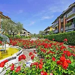 Villaggio Dei Fiori - Viola - Gardagate