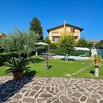 B&B Sandra