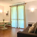 Jolly Apartments