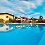 Topazio Apartment - Vista Piscina A 150M Dal Lago