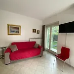 Alma Apartment