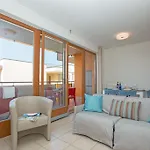 Benacus E4 Apartment By Wonderful Italy