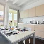 Sirmione Halldis Apartments