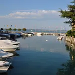 Royal Apartments Garda