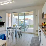 La Castellana Lake View Apartment