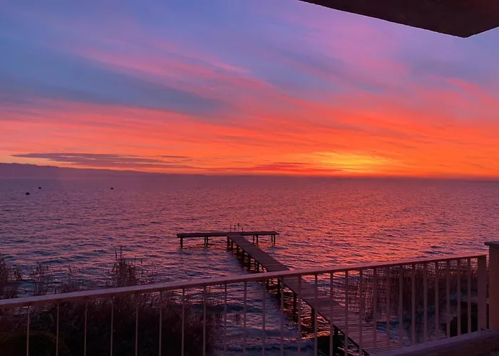 Lake Front Luxury Apartment (Adults Only)