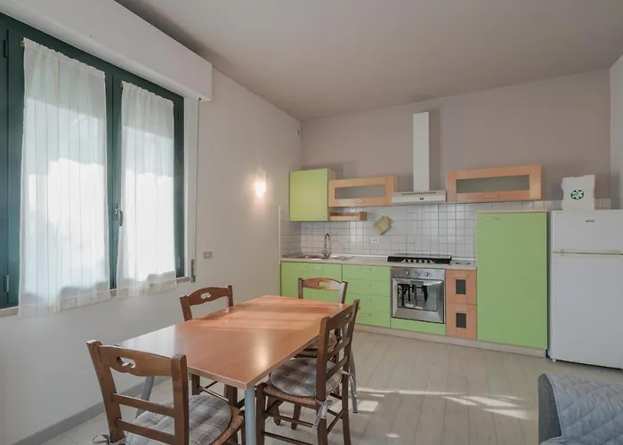 Villa Natalina - A 100 Metri Dalle Terme Virgilio