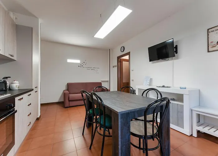 Angelica Apartment - Piano Terra Con Terrazza, Piscina E Garage