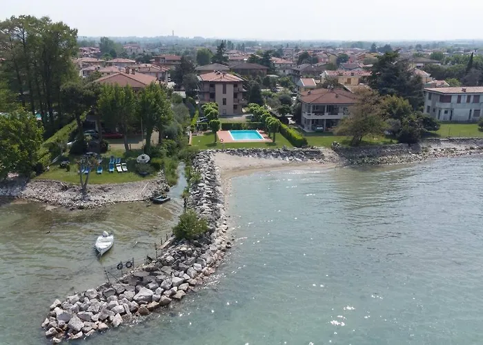 Incantevole Location Fronte Lago
