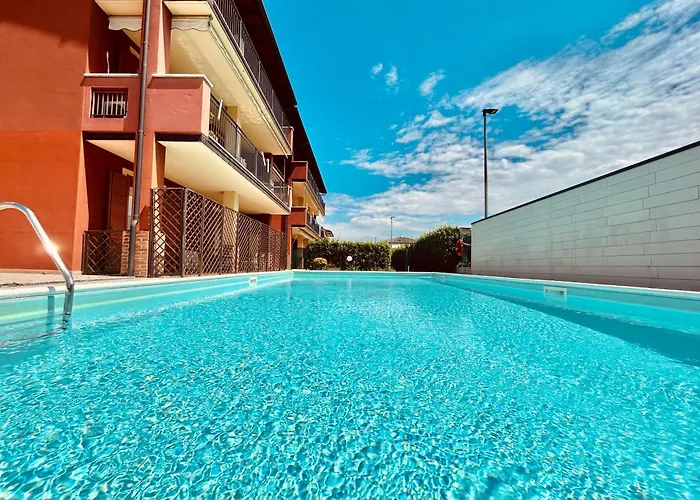 Twins Apartment - 200M Dal Lago Di Garda Con Piscina