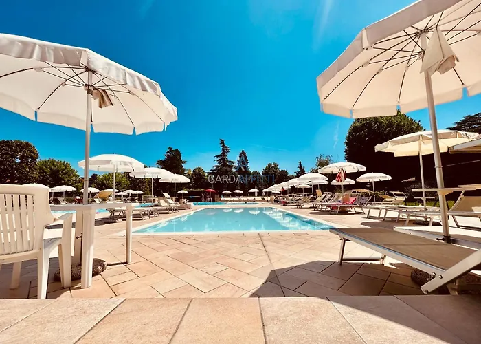 Flora Apt -100M Dal Lago Di Garda - Piscina
