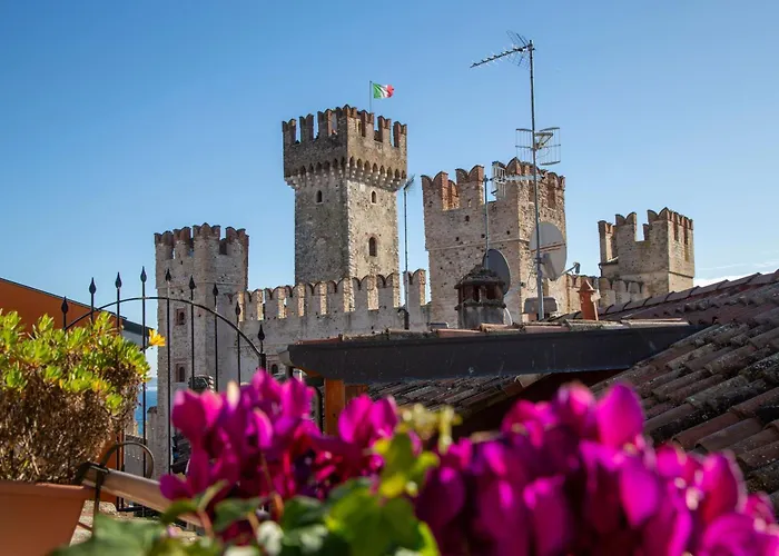 Sirmione4U - Domus By The Castle