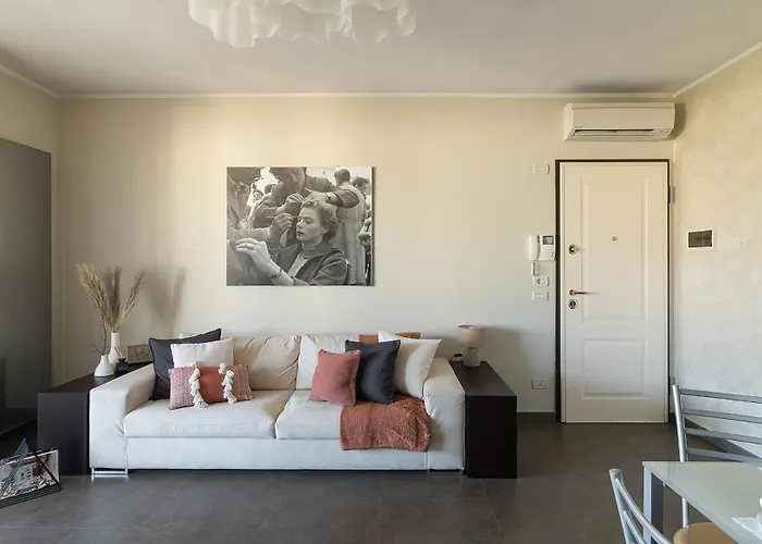 Montecarlo Charme Apartment