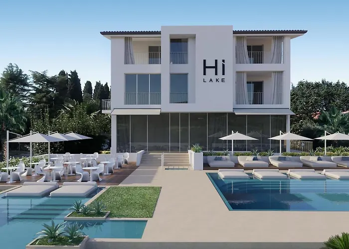 Hi Hotels Sirmione - Lakeview Pool