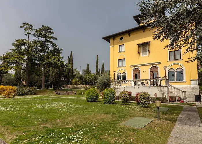 Appartamento Villa Callas 15