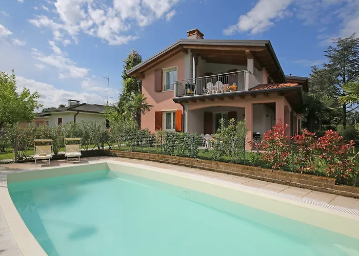 Villa Aurora