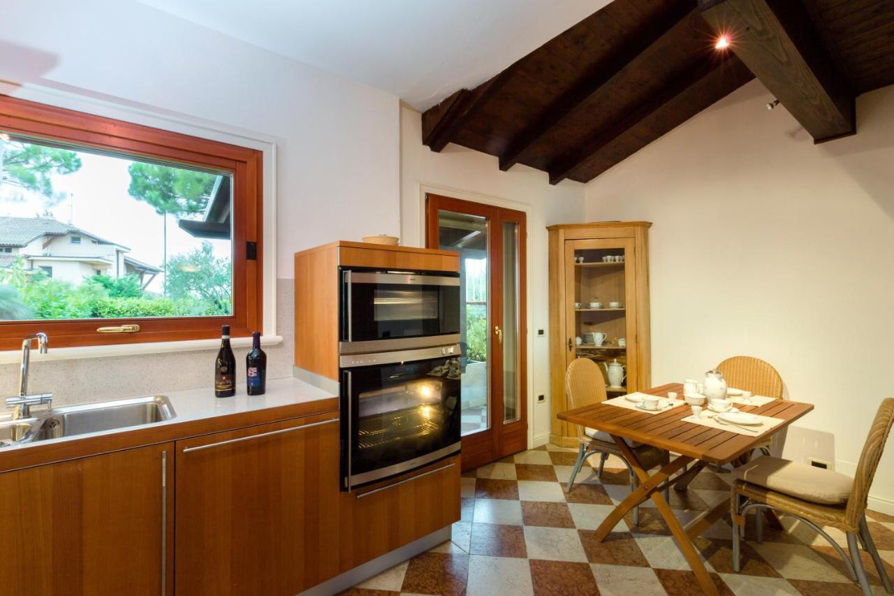 Front Luxury (adults Only) Huvilat Sirmione
