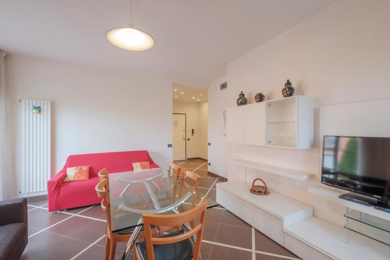 Aura - 2 Bedrooms Apartment *