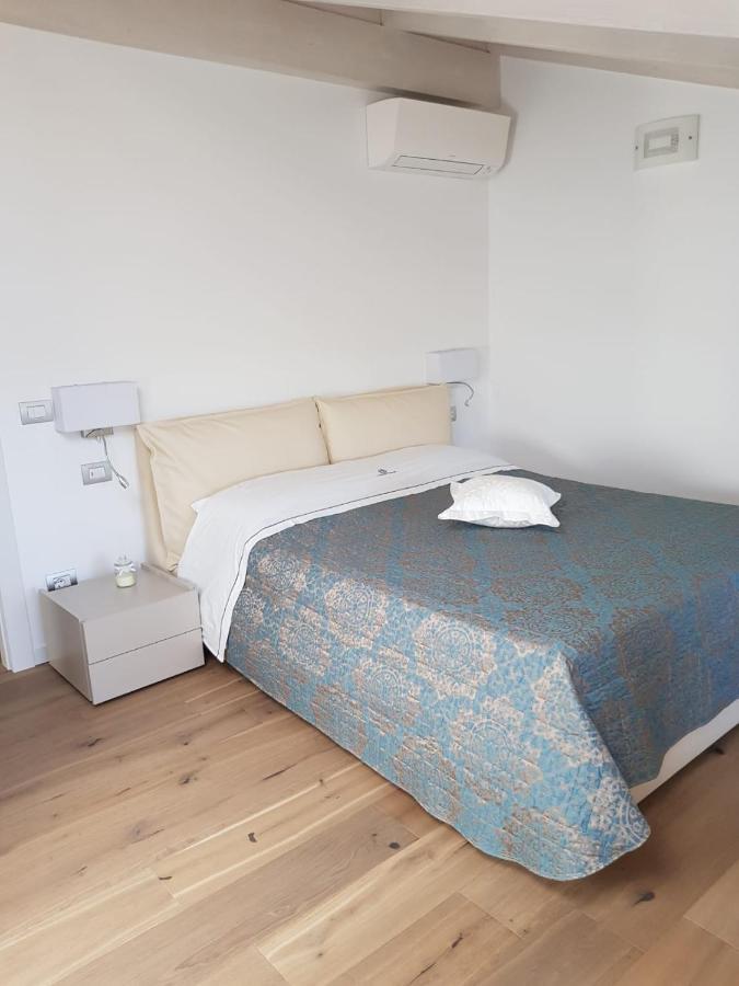 Deluxe Olivia Huoneisto Sirmione