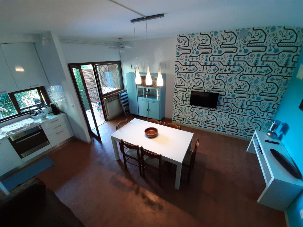 Genziana - Con Vista Piscina E Garage Appartamento Sirmione