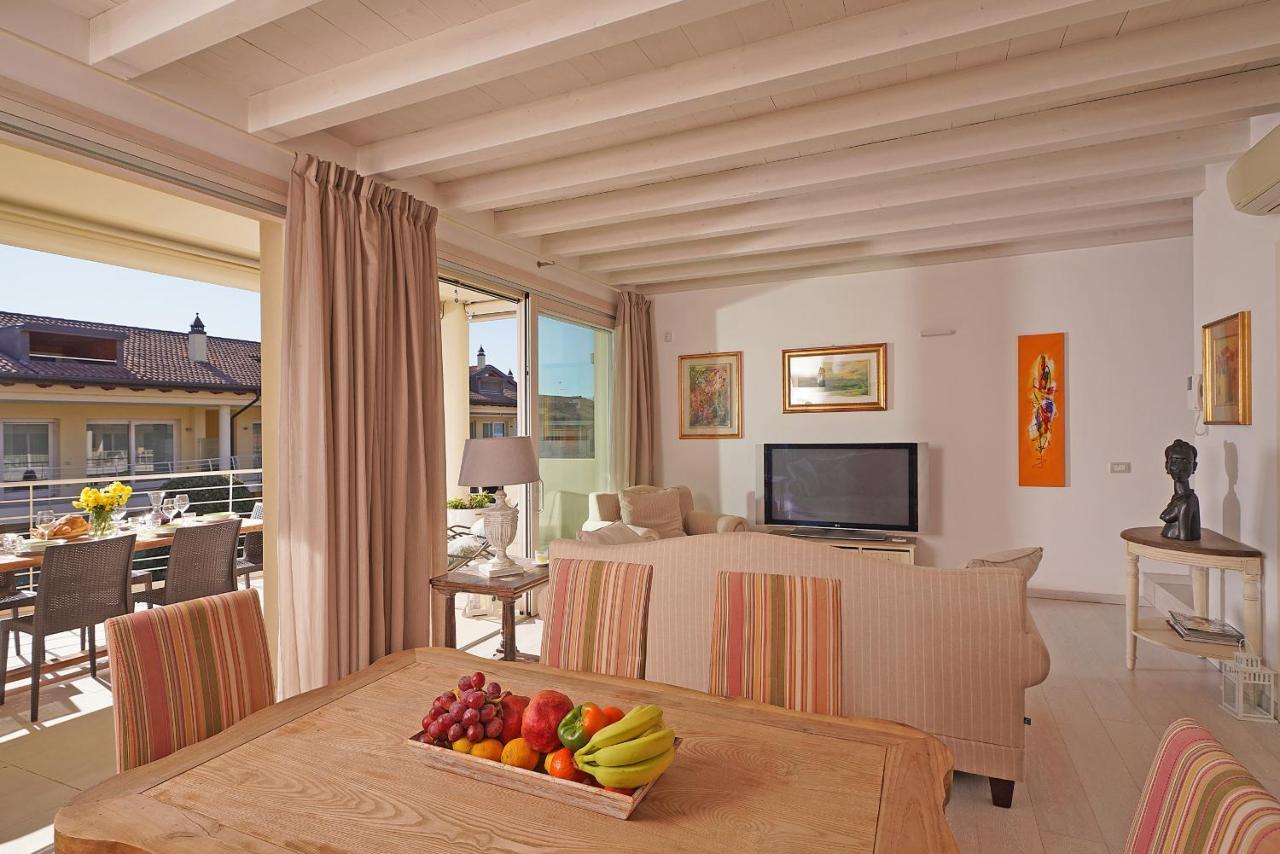 Caesar C4 - Gardagate Apartment Sirmione