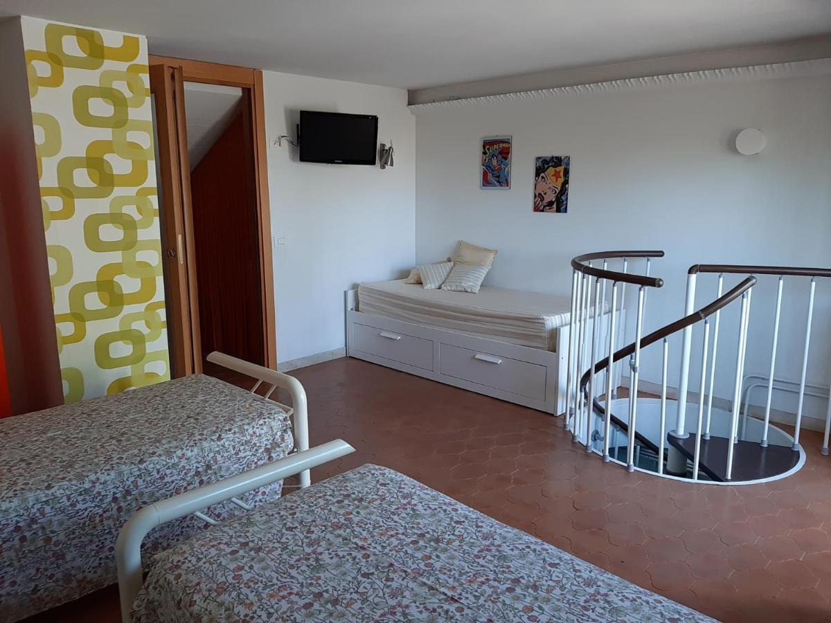 Genziana - Con Vista Piscina E Garage Appartamento Sirmione