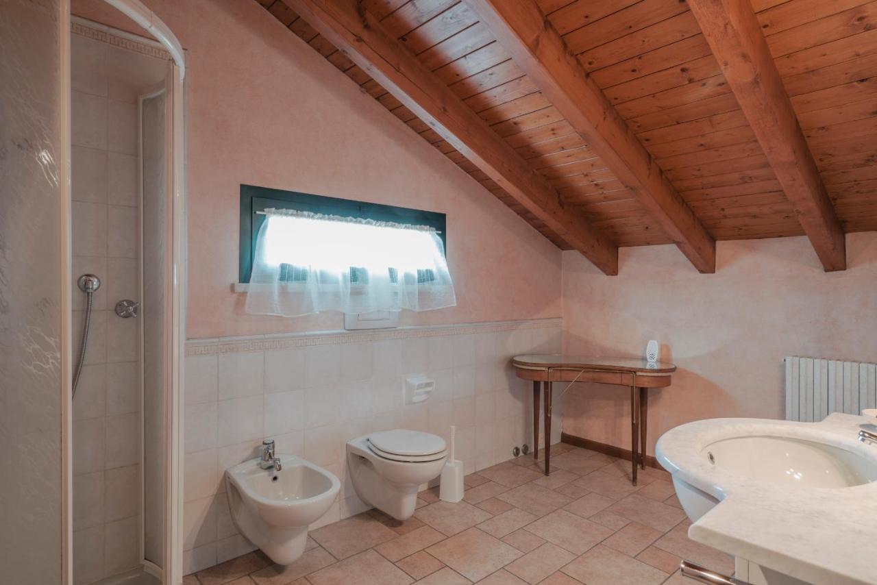Natalina - A 100 Metri Dalle Terme Virgilio Ferienhaus *