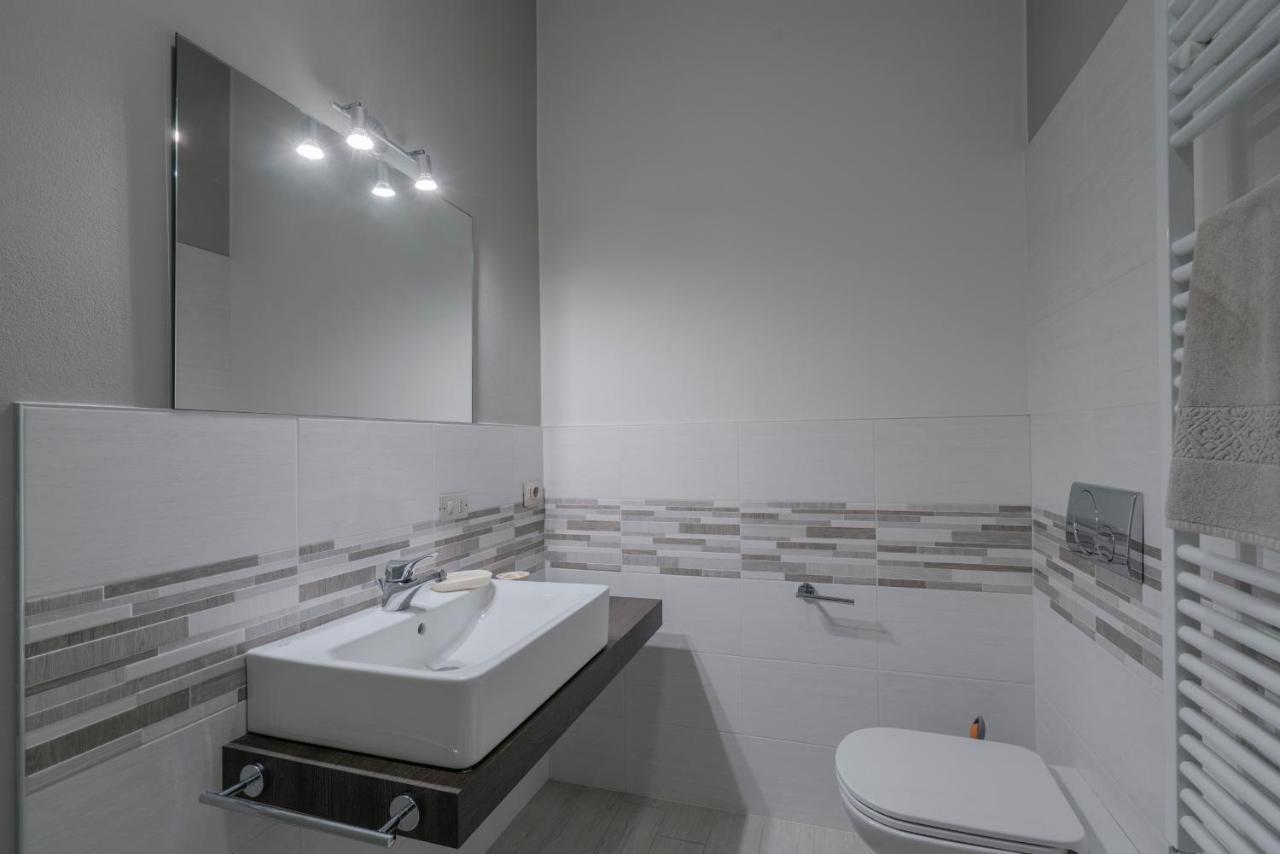 Natalina - A 100 Metri Dalle Terme Virgilio Ferienhaus Sirmione