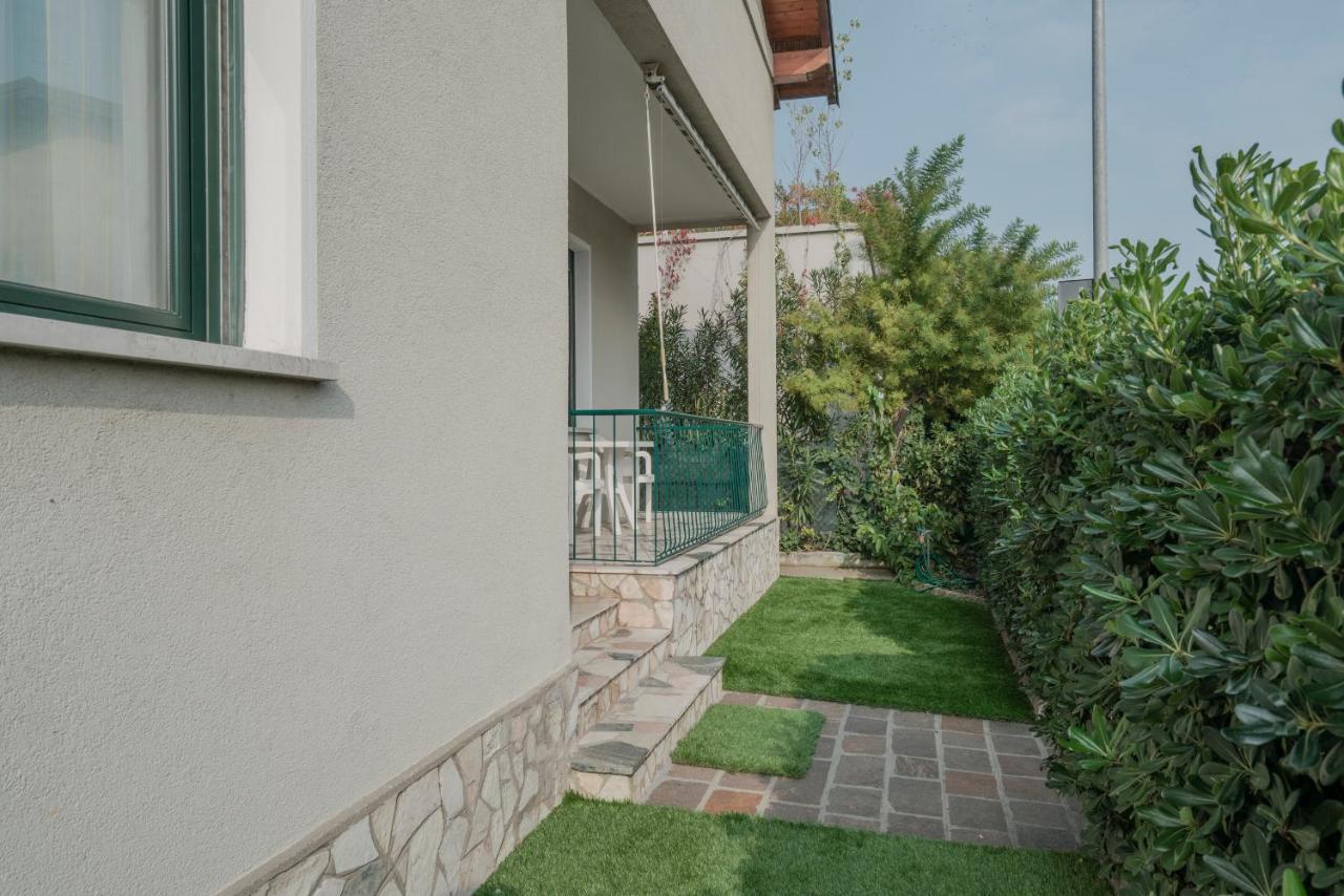 Natalina - A 100 Metri Dalle Terme Virgilio * Sirmione