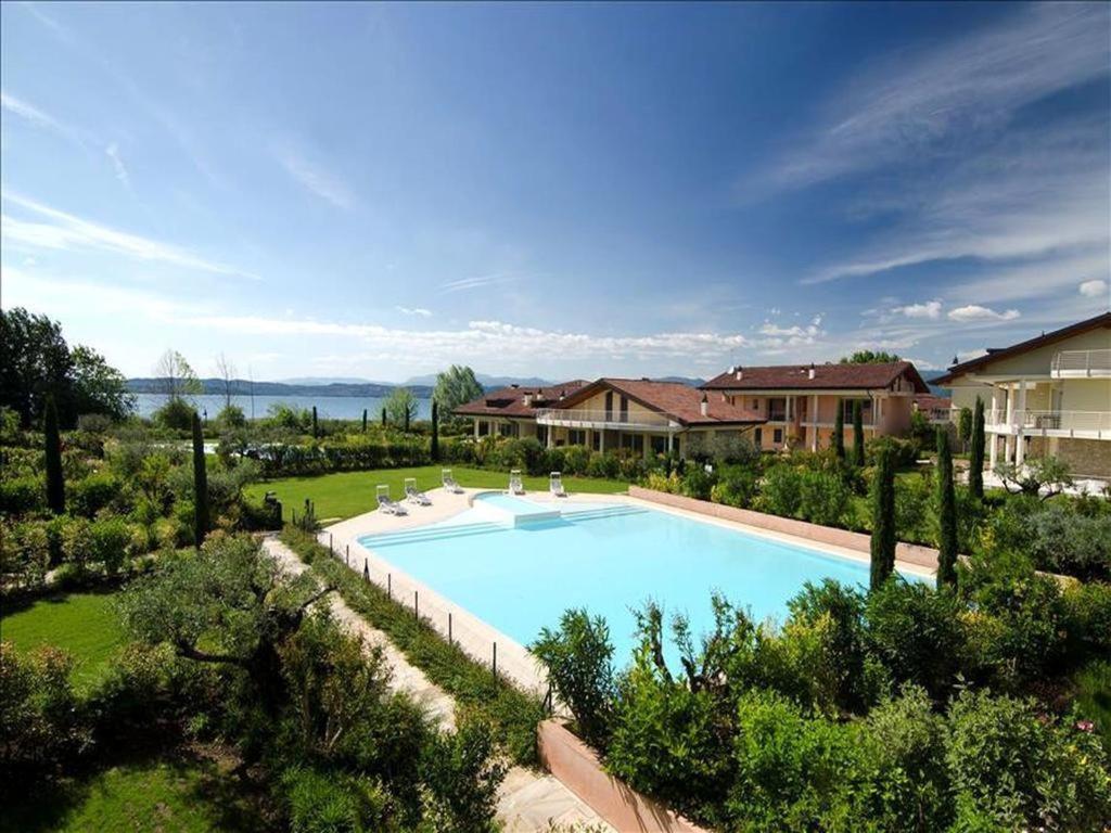 Apartment Caesar C4 - Gardagate Sirmione