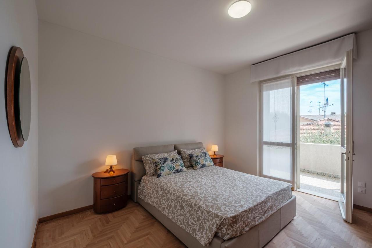 Casa Rosy - Con Terrazza A 2 Passi Dal Lago Sirmione