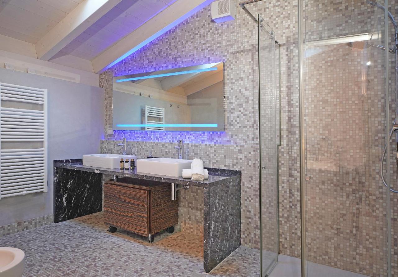 Caesar C4 - Gardagate Apartment Sirmione