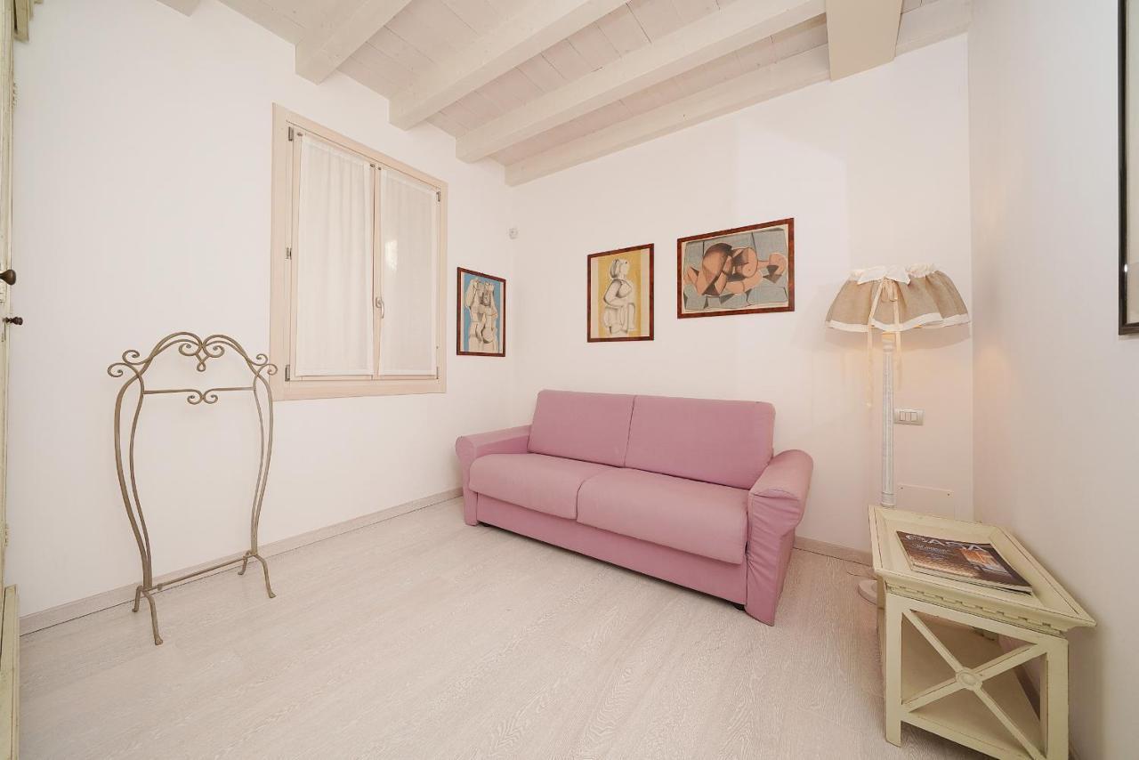 Caesar C4 - Gardagate Appartement Sirmione