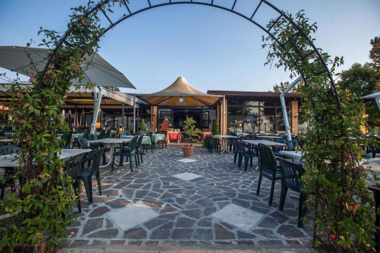 Mobilehomes In Sirmione/gardasee 22177 * Sirmione