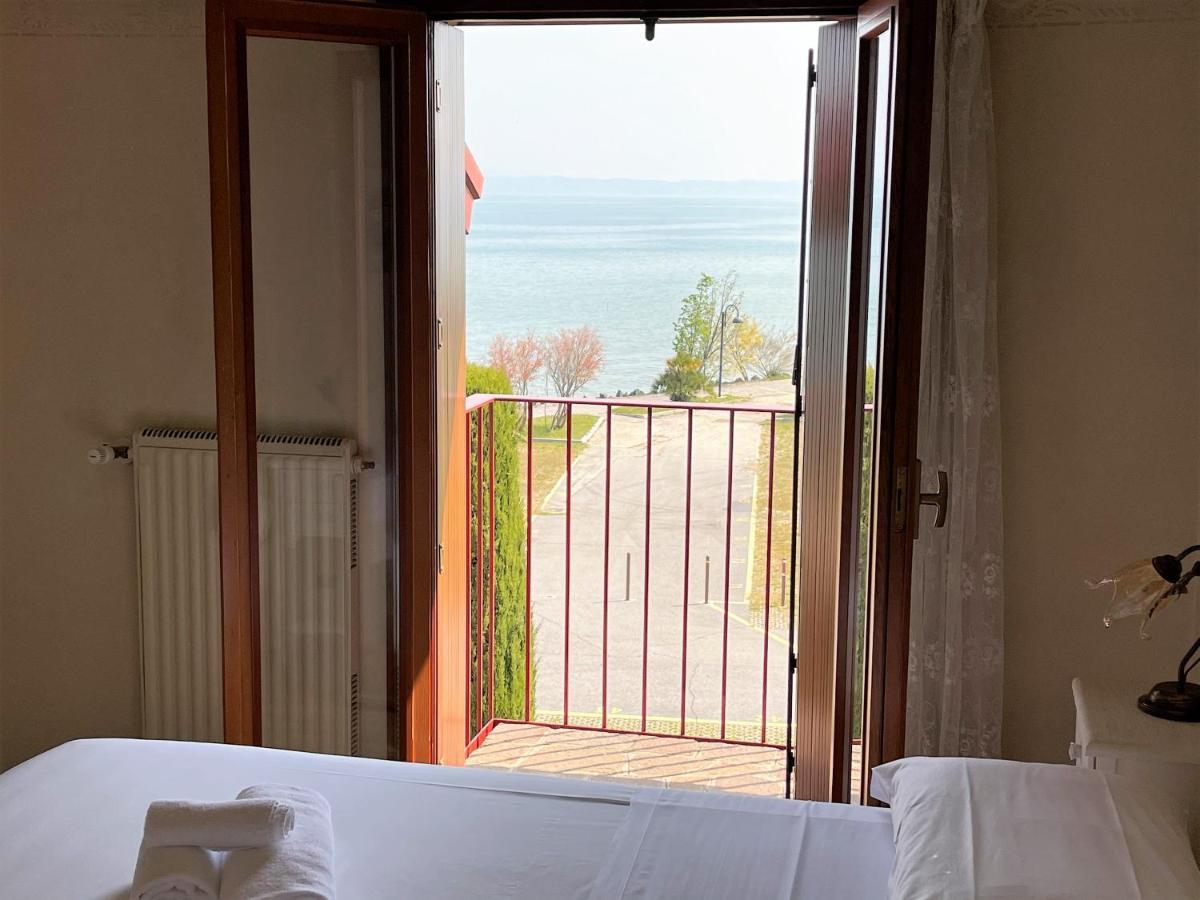 Apartament 5 Star With Private Beach And Garage Sirmione