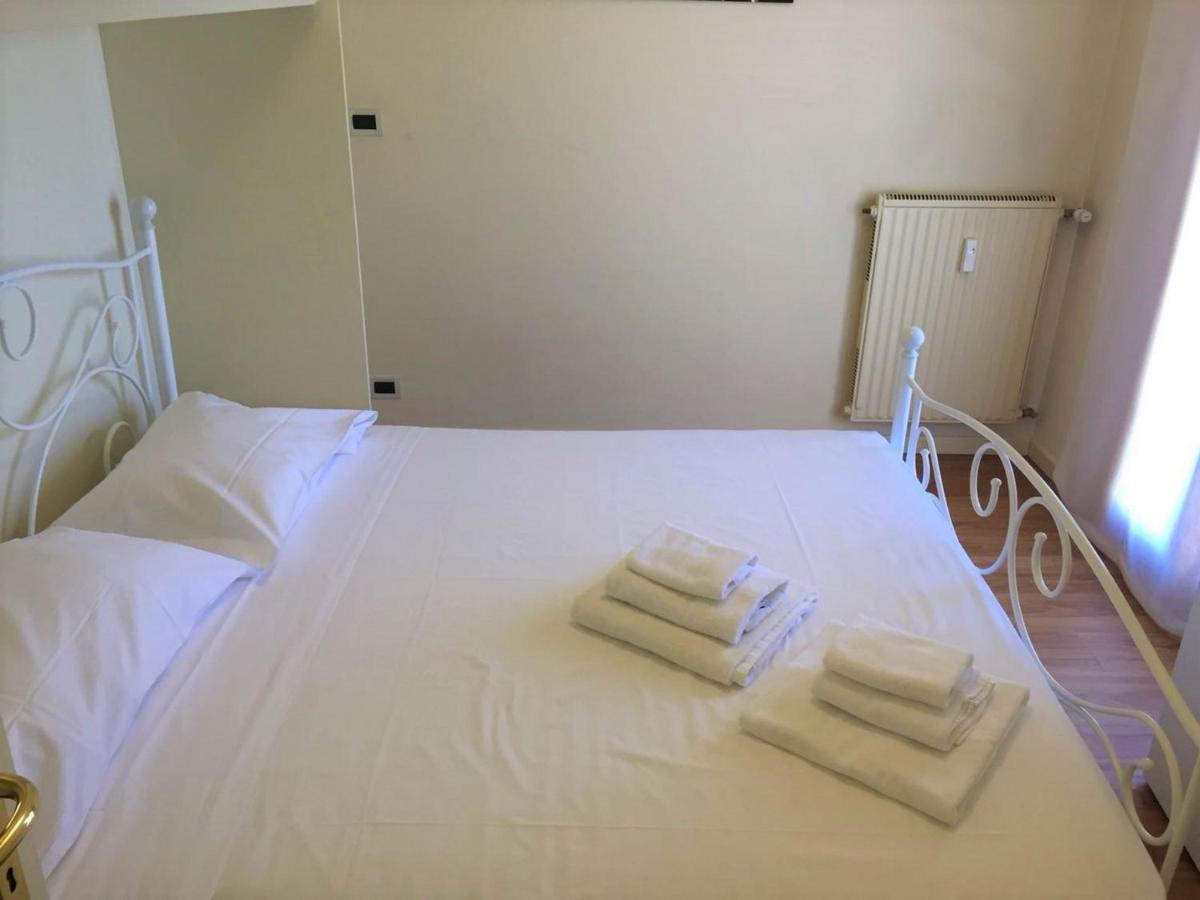 5 Star With Private Beach And Garage Apartament *