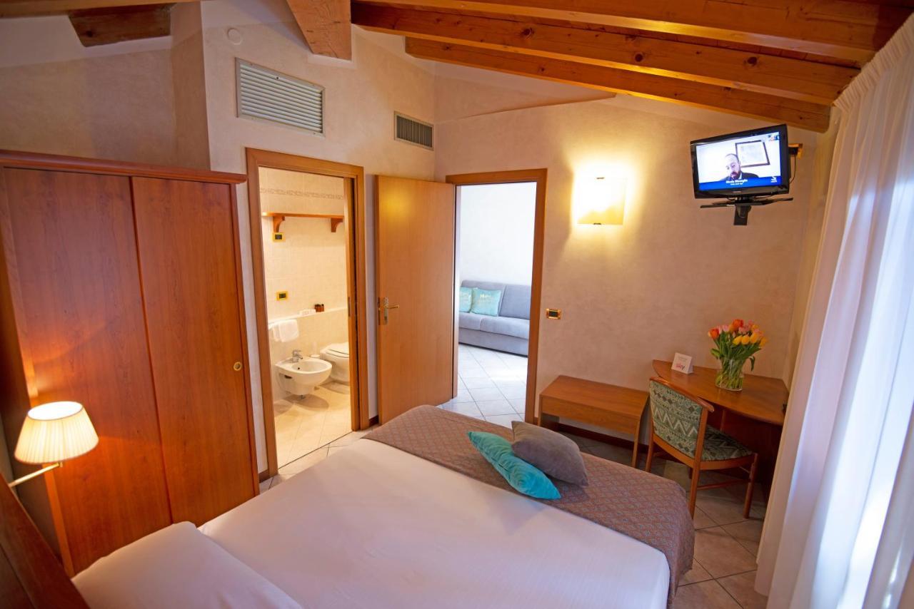 Hotel Corte Regina 3*