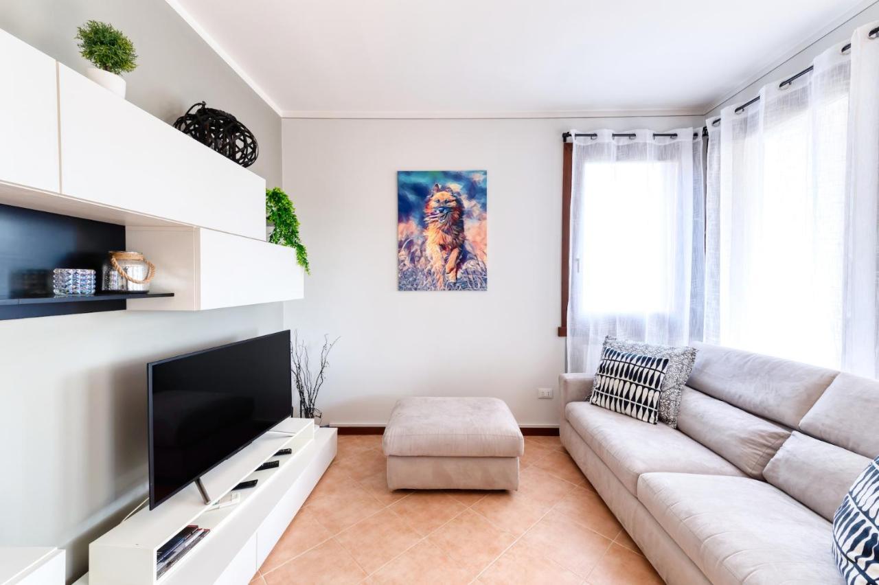 Wolf House - * Sirmione