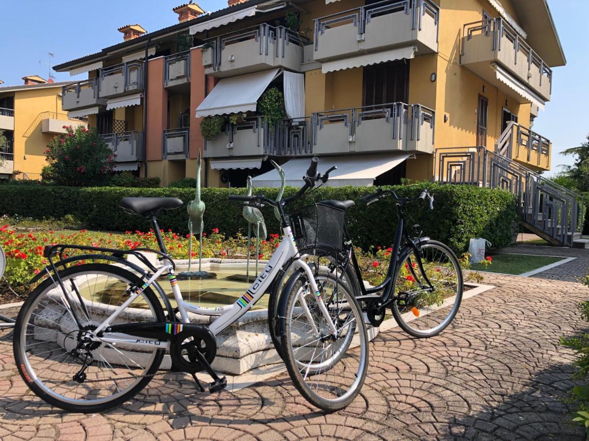 Discovery Flat With Pool & Bikes
