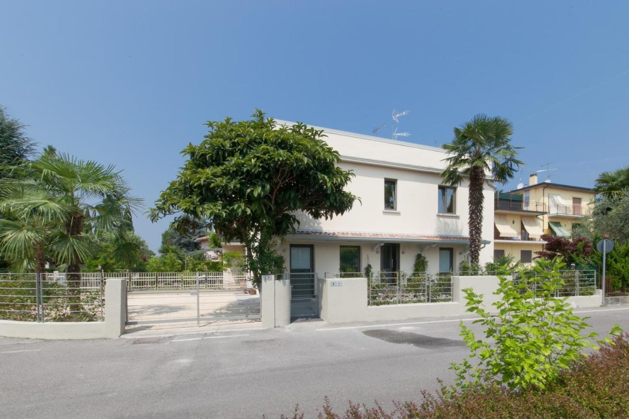 International & Apartment *