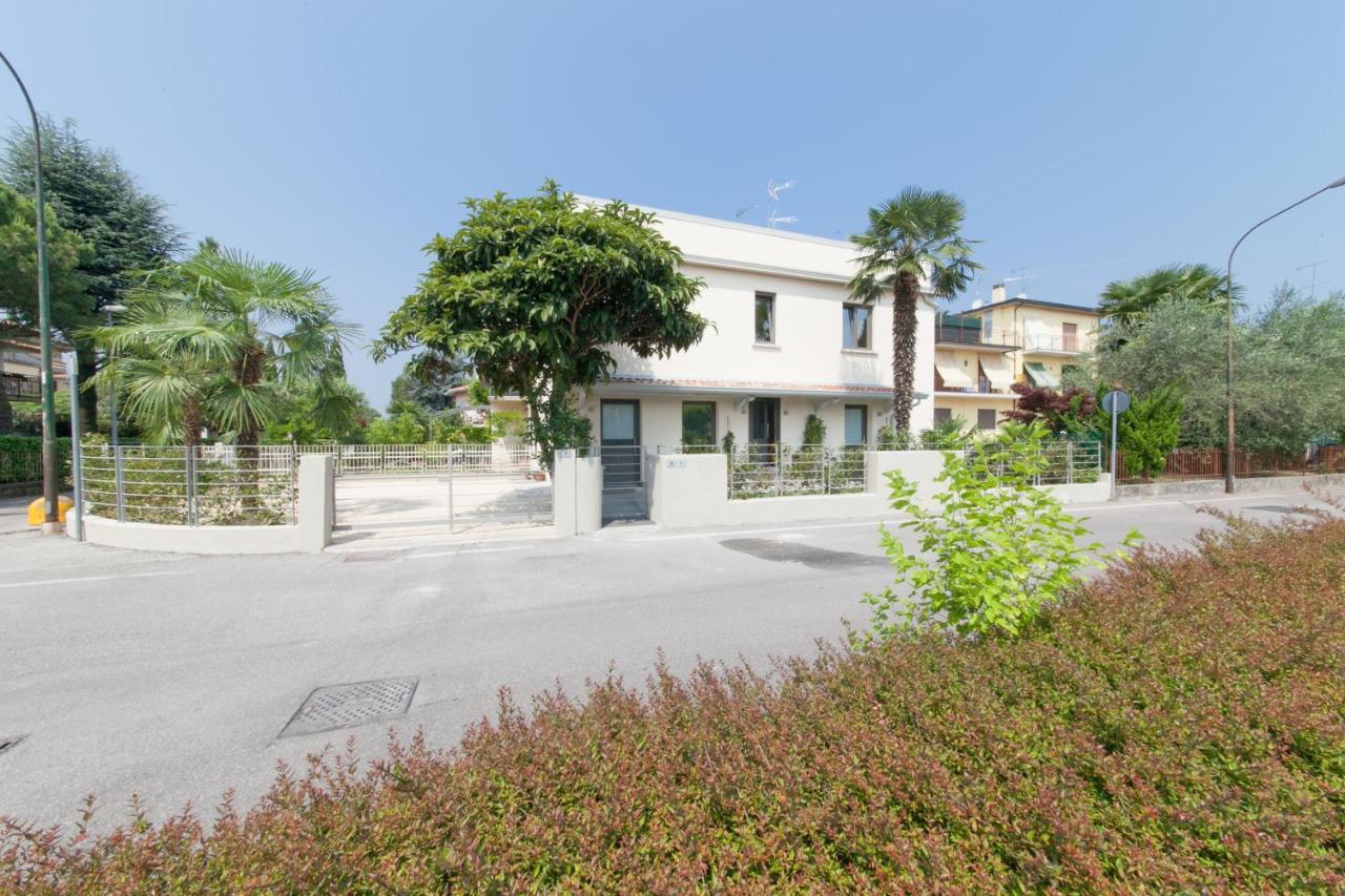 International & Apartment *