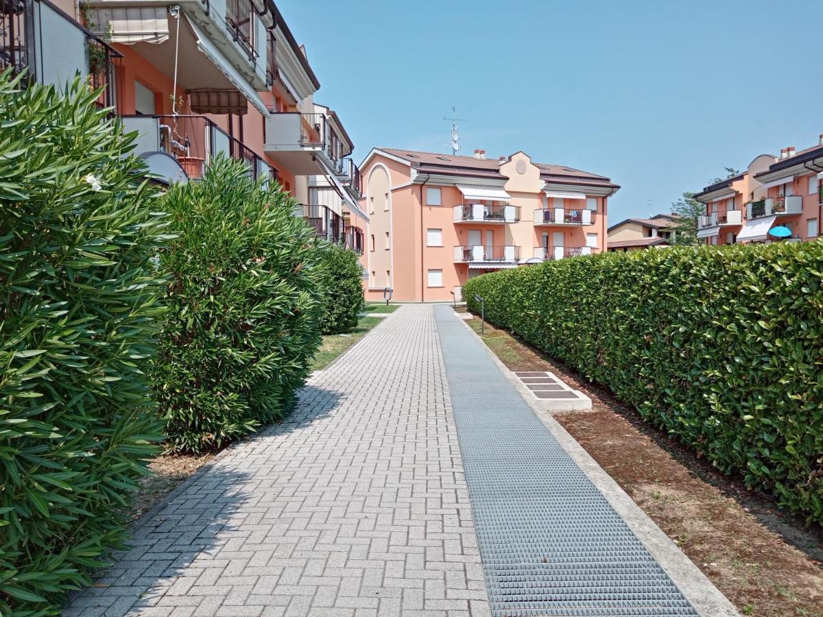Angelica - Piano Terra Con Terrazza, Piscina E Garage Apartment *