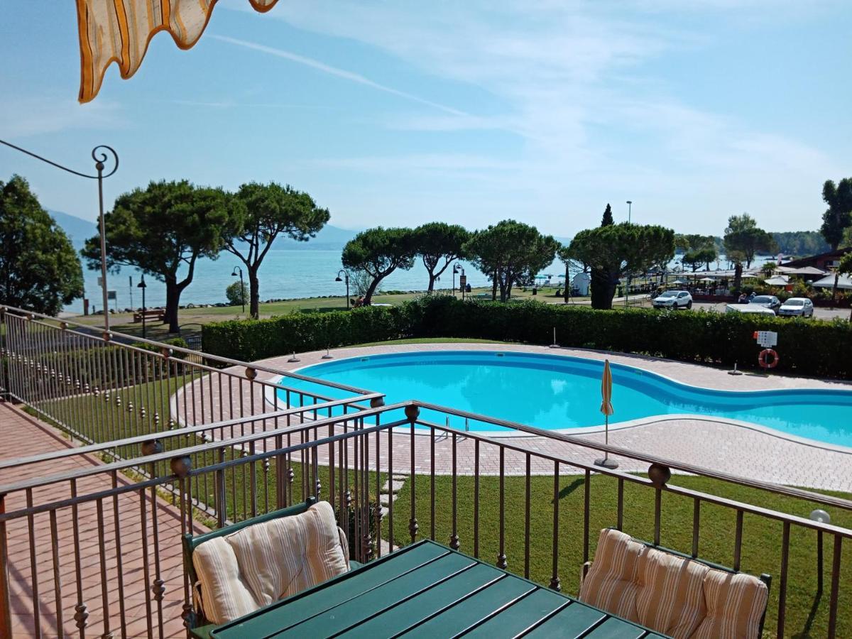 Appartamento Mosaici Sunrise - Front With Beautiful View Sirmione
