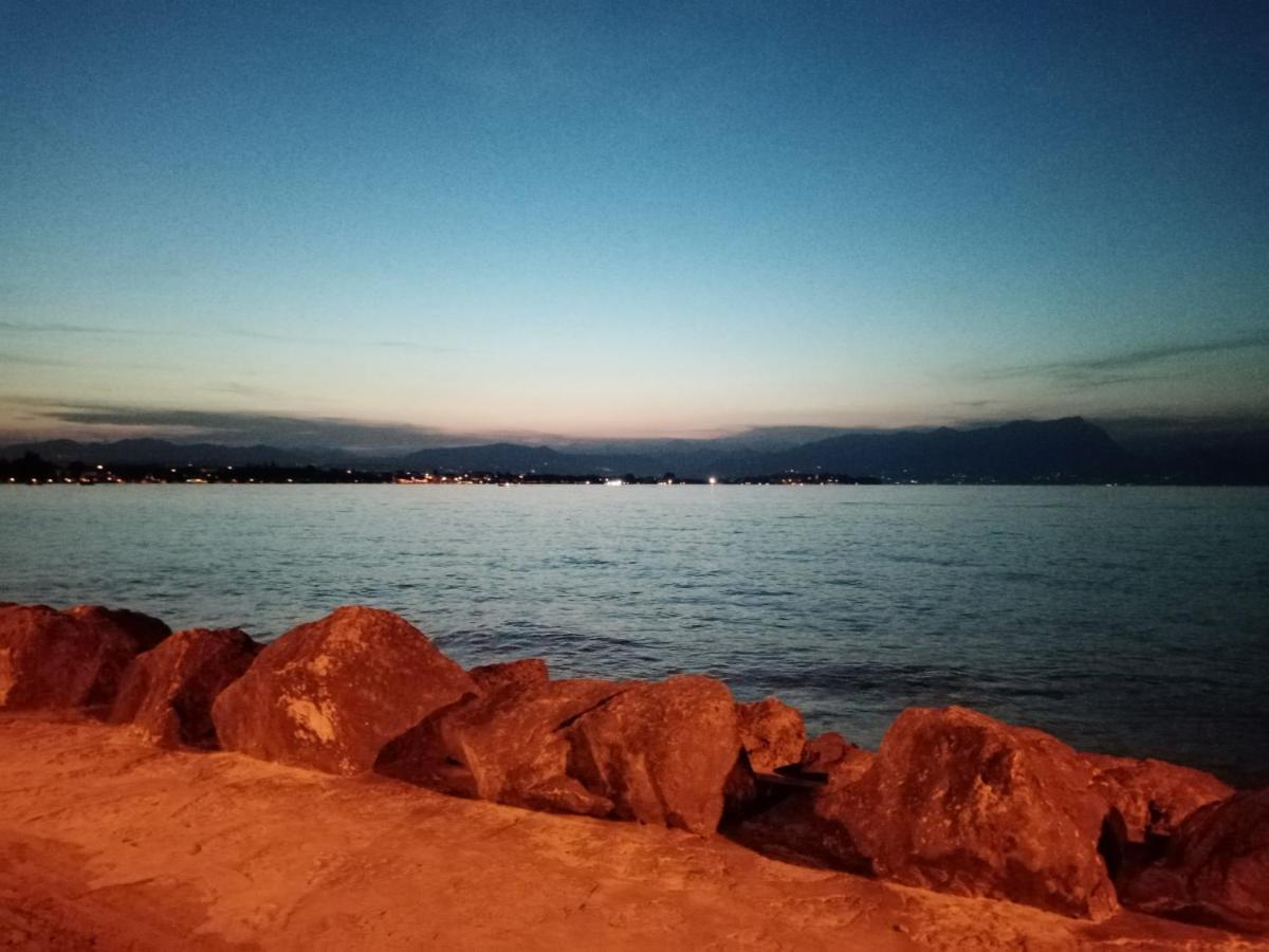 Mosaici Sunrise - Front With Beautiful View * Sirmione