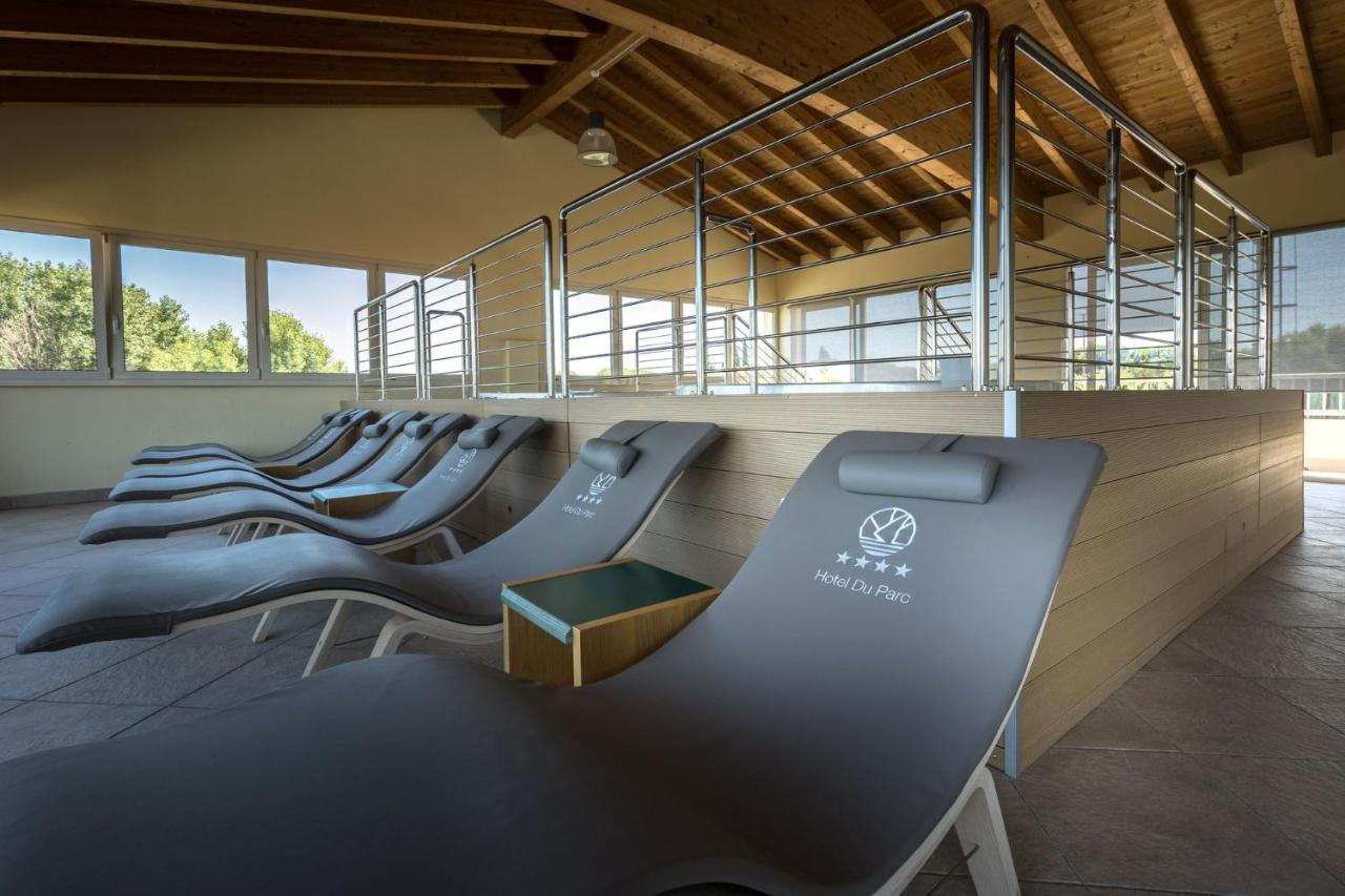 Khách sạn Du Parc 4*