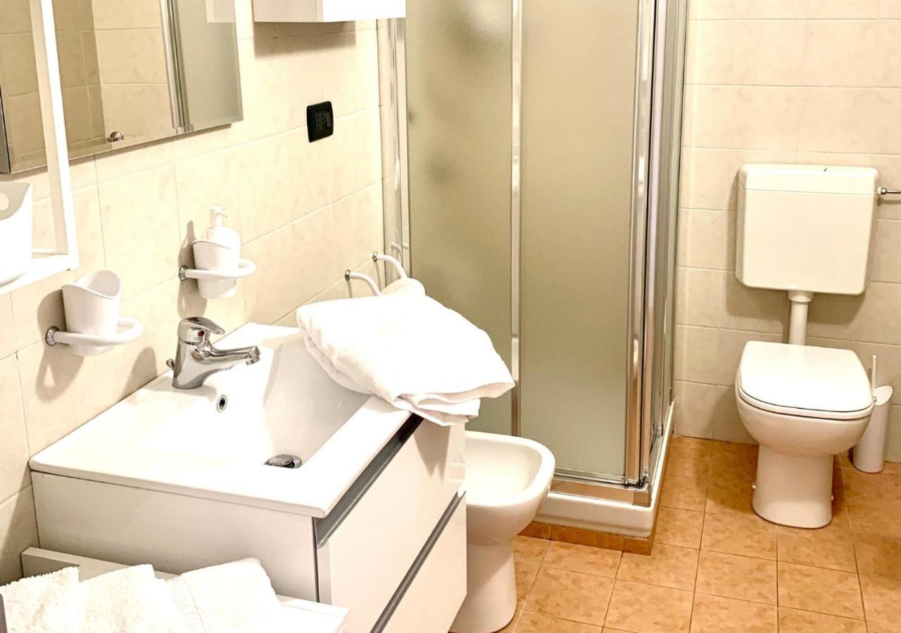 Gardalakeapartment A * Sirmione