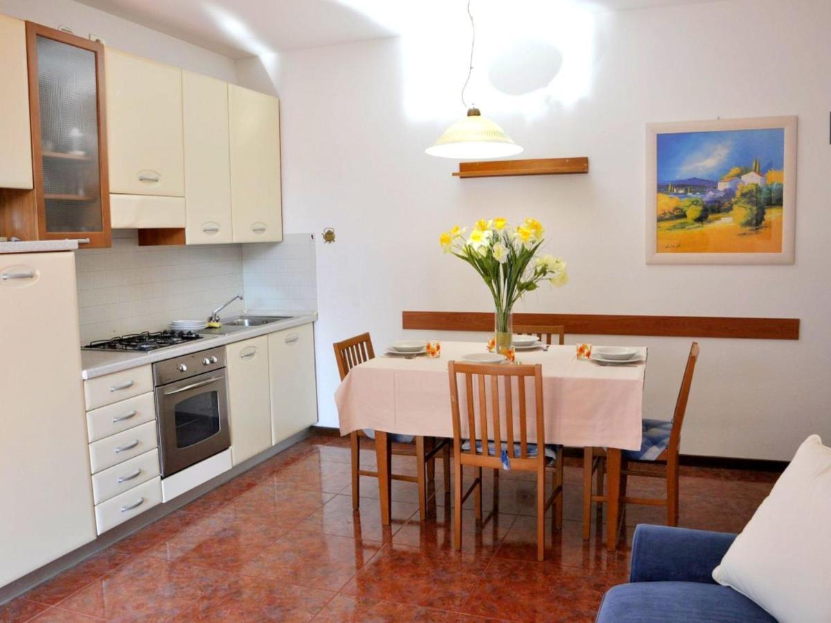 Tasteful In With Pool Holiday home