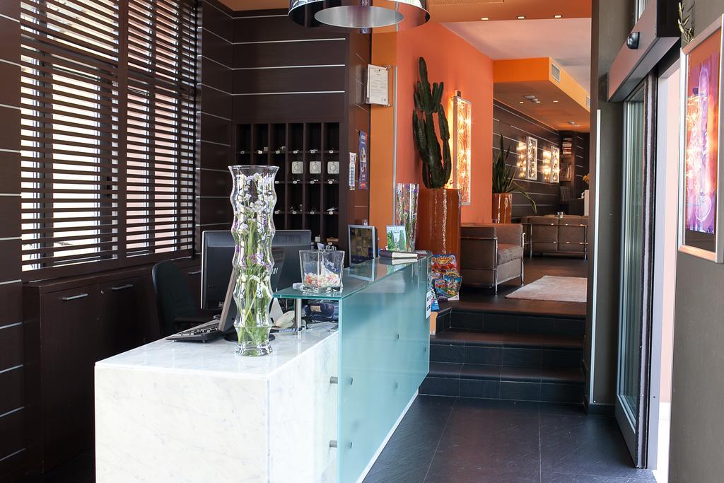 Hotel Aurora 3*
